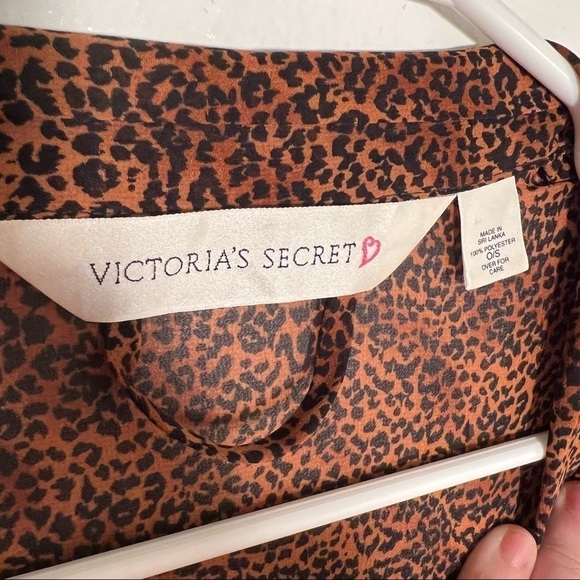 Victoria’s Secret Sheer Robe Animal Print Belted - Picture 9 of 9